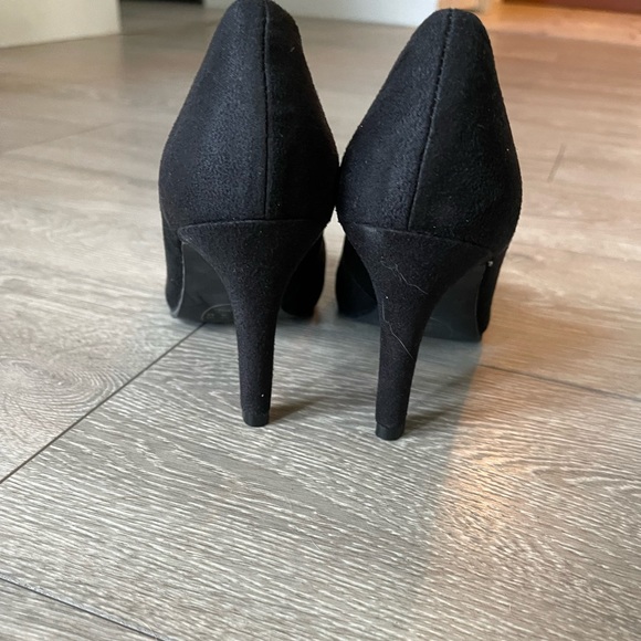 NWT Black high heels - Picture 2 of 4